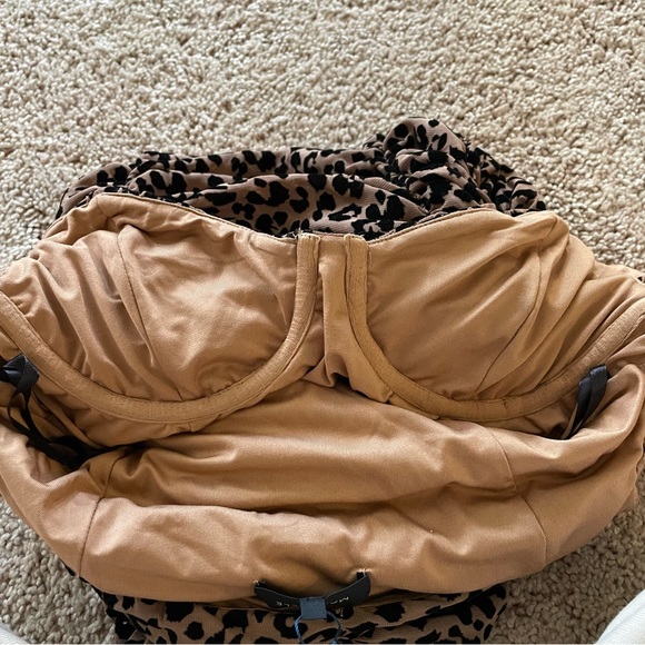 Majorelle Tabitha Ruched Bodycon Midi Dress Leopard Print Size Small - Picture 11 of 14